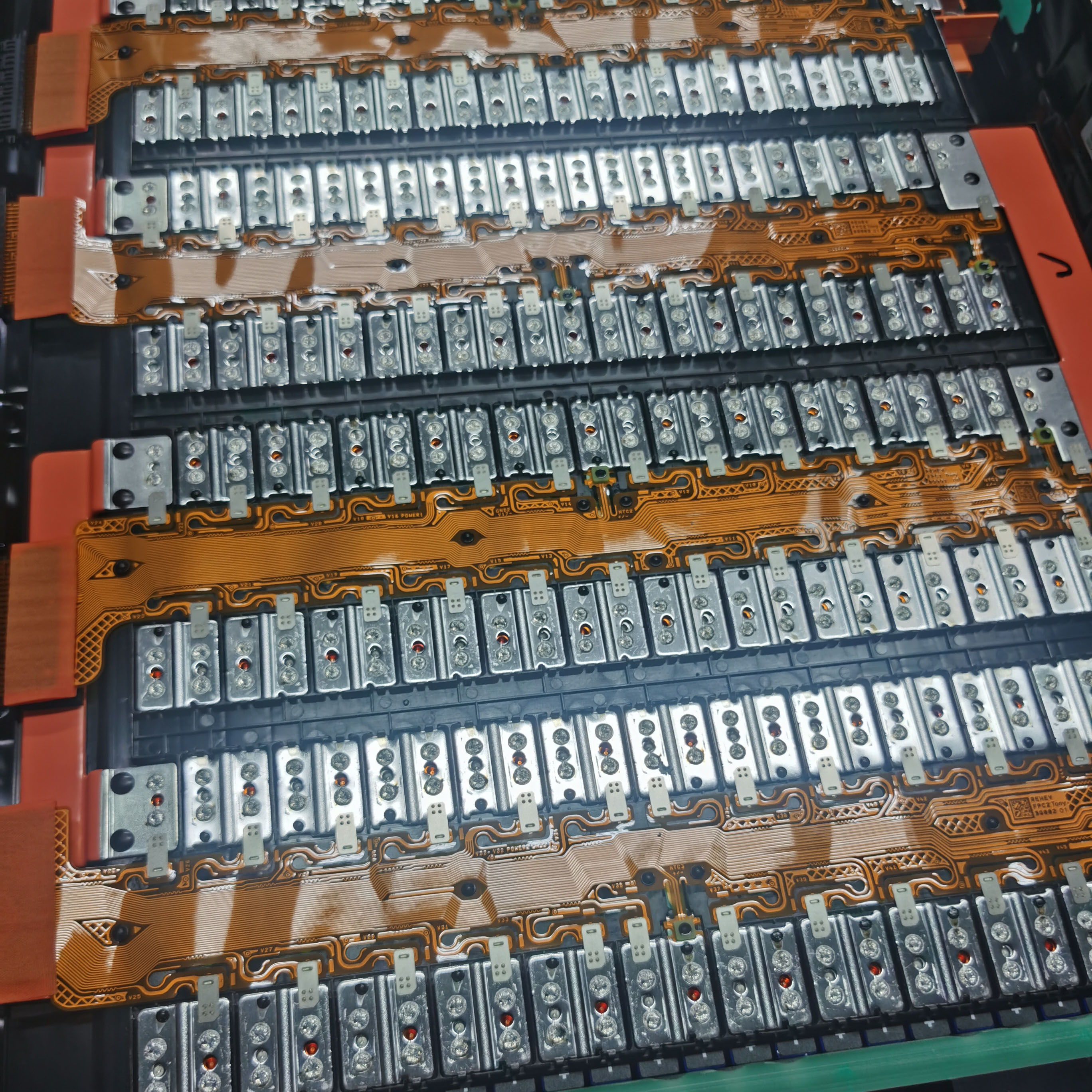 1.83kWh CTP NCM HEV Battery Pack Direct Cooling